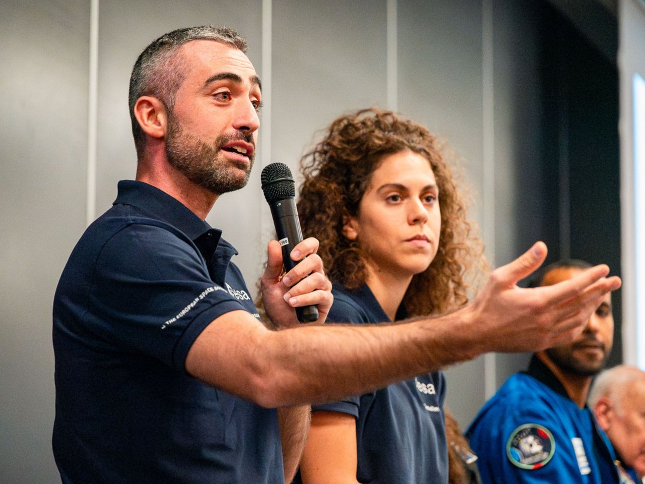 Incontro degli astronauti al Politecnico class=